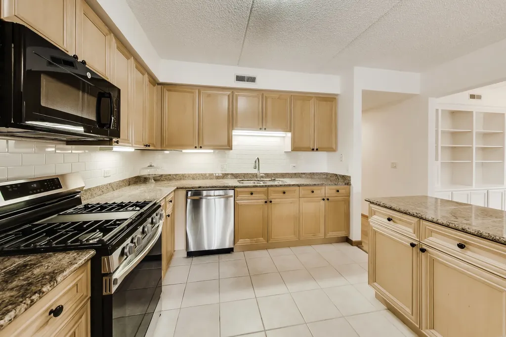 115 North Clifton Avenue Park Ridge IL 60068