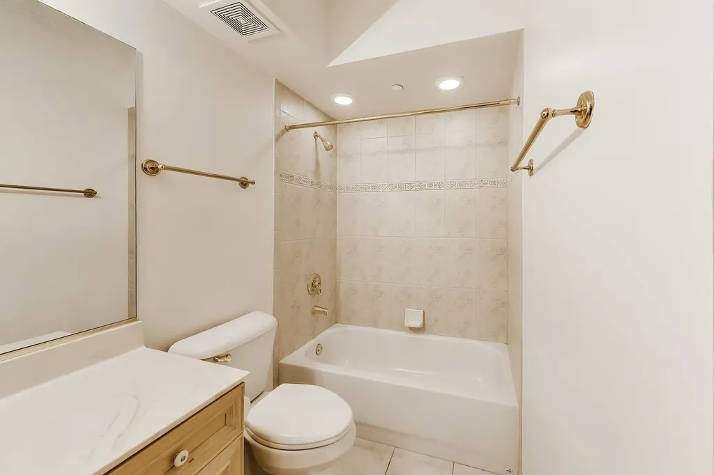 115 North Clifton Avenue Park Ridge IL 60068