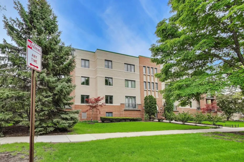 115 North Clifton Avenue Park Ridge IL 60068