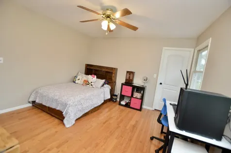 2711 Old Oak Drive Mchenry IL 60050