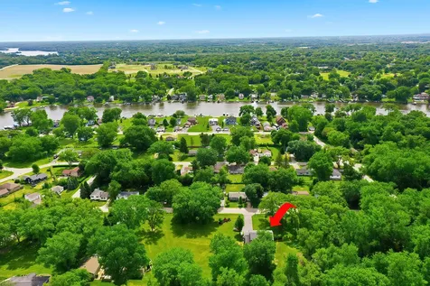 2711 Old Oak Drive Mchenry IL 60050