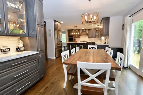 2711 Old Oak Drive Mchenry IL 60050