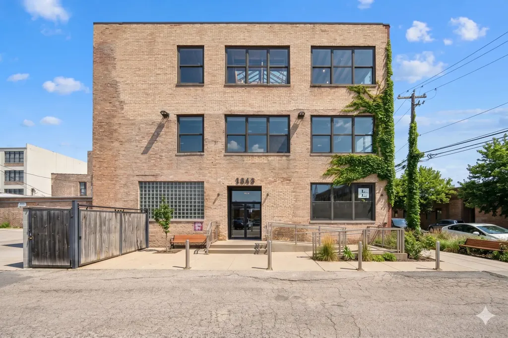 1843 West Hubbard Street Chicago IL 60622