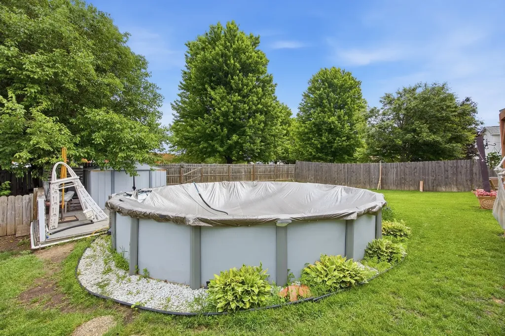 2096 Edinburgh Lane Aurora IL 60504