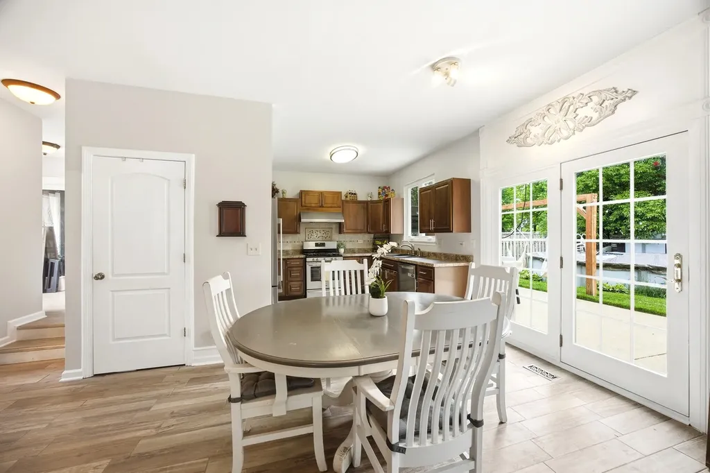 2096 Edinburgh Lane Aurora IL 60504