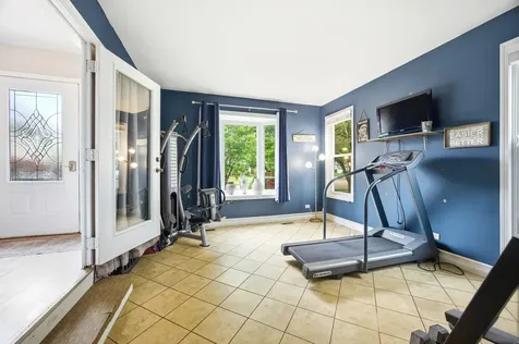 2096 Edinburgh Lane Aurora IL 60504