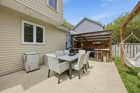 2096 Edinburgh Lane Aurora IL 60504