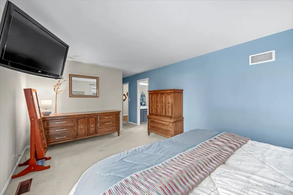 39867 North Harbor Ridge Drive Antioch IL 60002