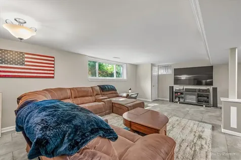 39867 North Harbor Ridge Drive Antioch IL 60002