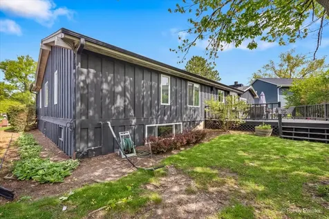 39867 North Harbor Ridge Drive Antioch IL 60002