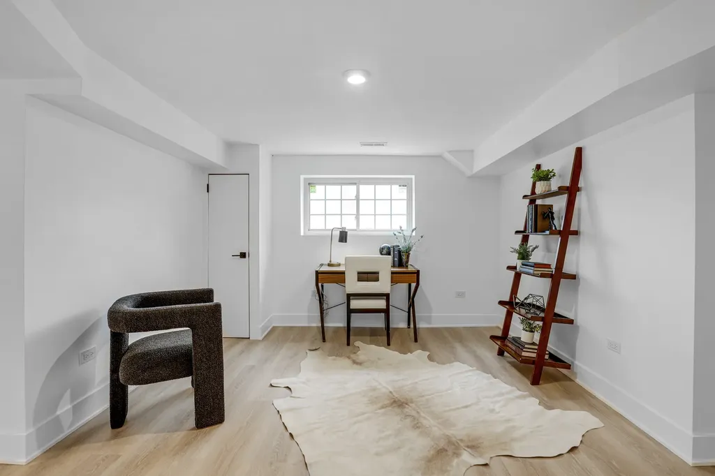 4915 North Kostner Avenue Chicago IL 60630