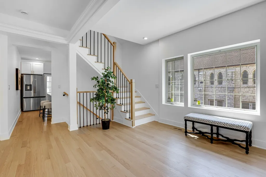 4915 North Kostner Avenue Chicago IL 60630