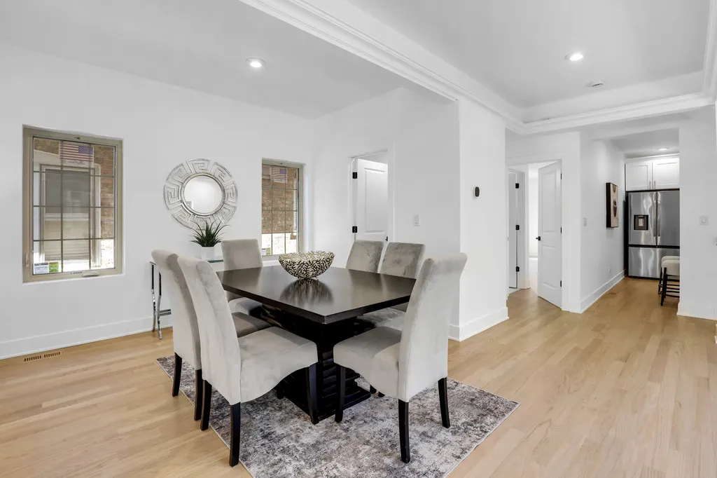 4915 North Kostner Avenue Chicago IL 60630
