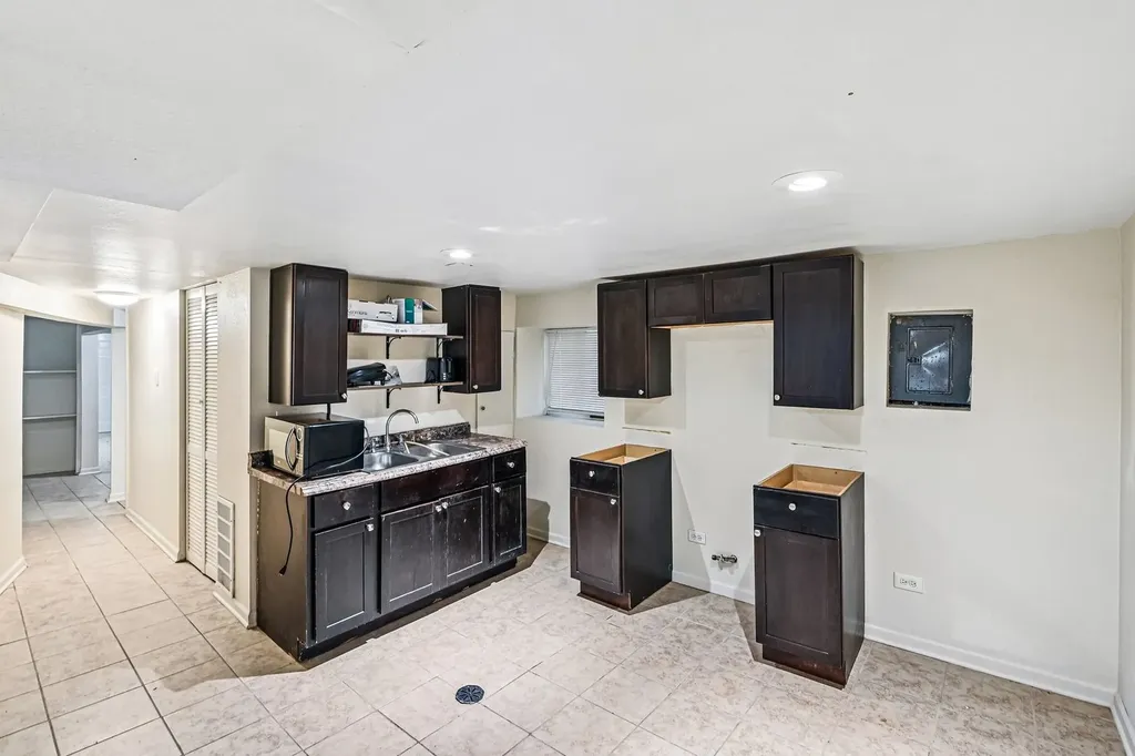 3430 West 12th Place Chicago IL 60623
