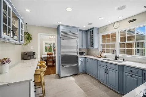 1317 Knollwood Road Deerfield IL 60015