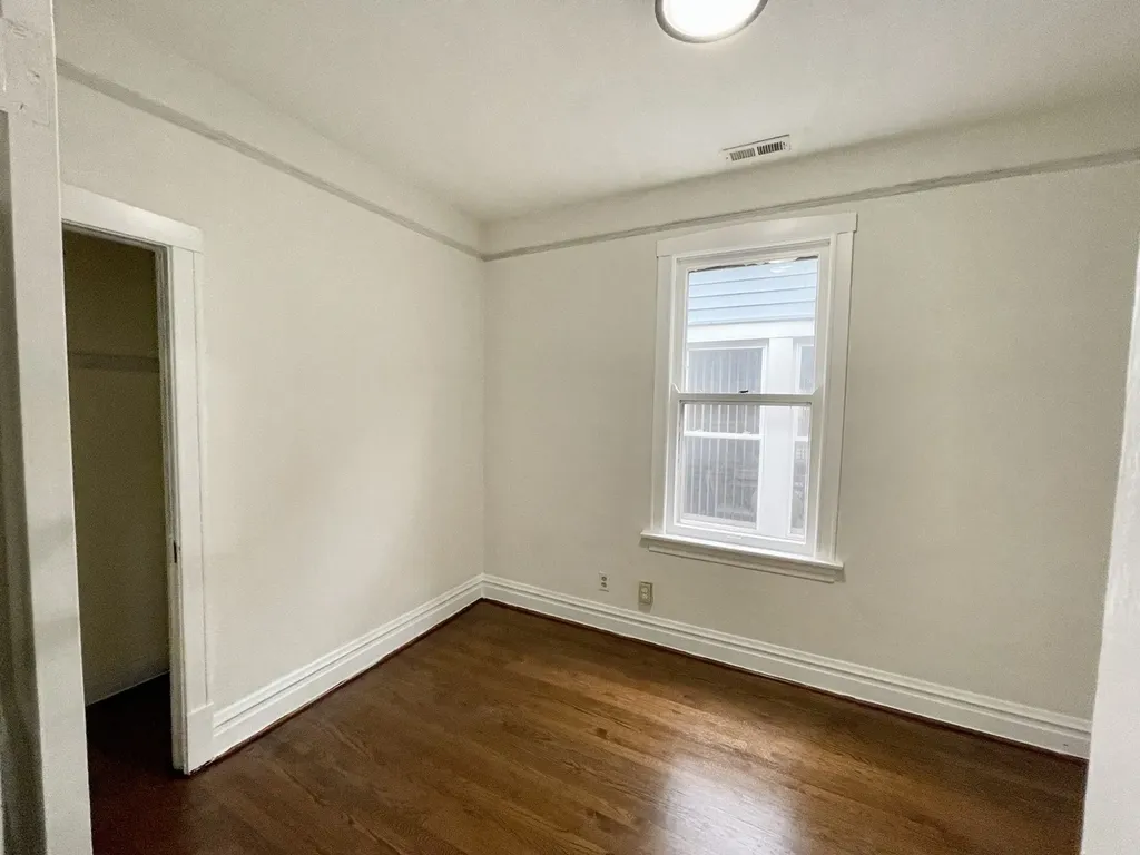4435 South Artesian Avenue Chicago IL 60632