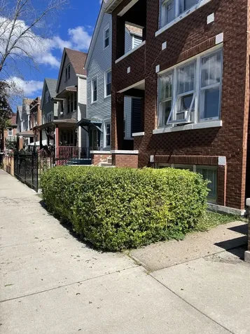 4435 South Artesian Avenue Chicago IL 60632