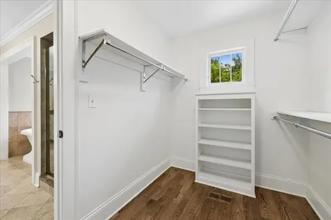407 Mckinley Avenue Libertyville IL 60048