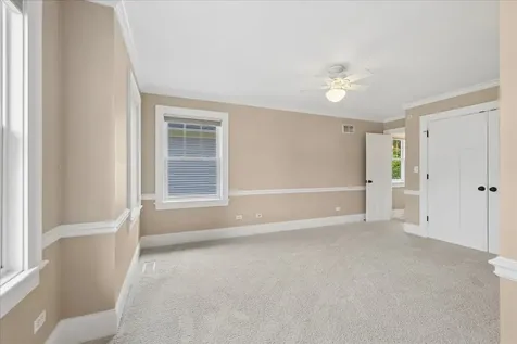 407 Mckinley Avenue Libertyville IL 60048