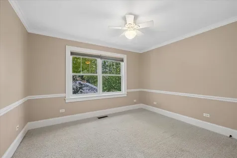 407 Mckinley Avenue Libertyville IL 60048
