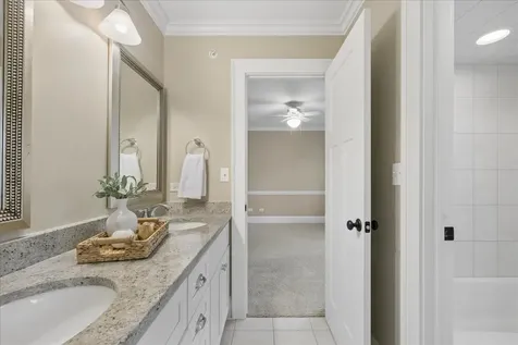 407 Mckinley Avenue Libertyville IL 60048