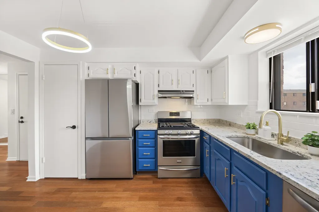 8519 West Catherine Avenue Chicago IL 60656