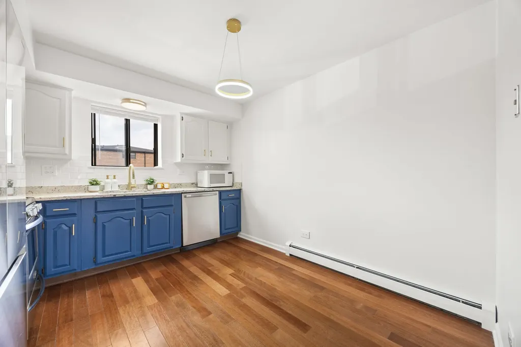 8519 West Catherine Avenue Chicago IL 60656