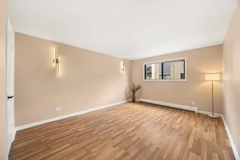 8519 West Catherine Avenue Chicago IL 60656
