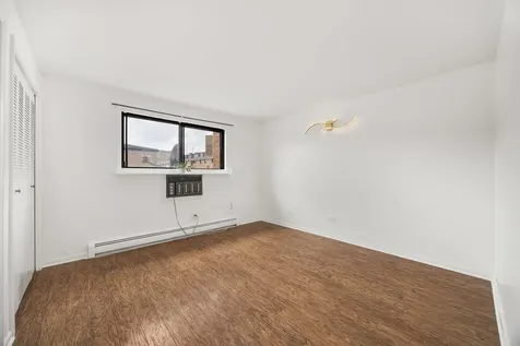 8519 West Catherine Avenue Chicago IL 60656