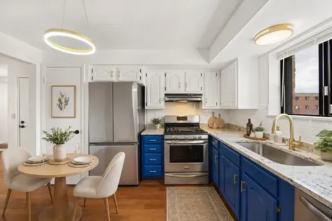8519 West Catherine Avenue Chicago IL 60656