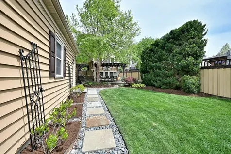 114 South Poplar Avenue Elmhurst IL 60126