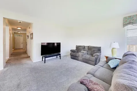 615 Paris Avenue Oswego IL 60543
