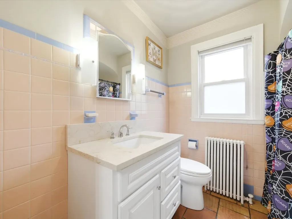5919 North Bernard Street Chicago IL 60659