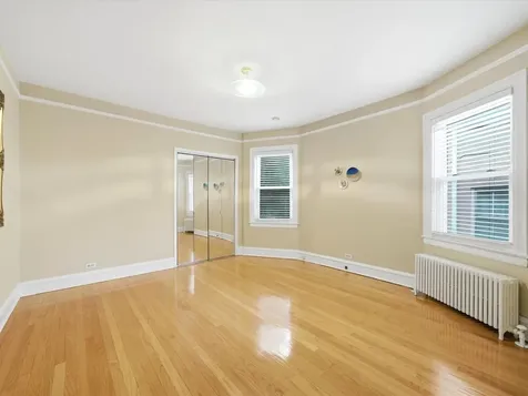5919 North Bernard Street Chicago IL 60659