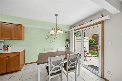 16015 84TH Place Tinley Park IL 60487