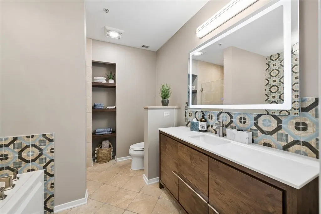 500 West Superior Street Chicago IL 60654