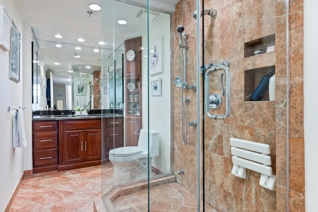 680 North Lake Shore Drive Chicago IL 60611