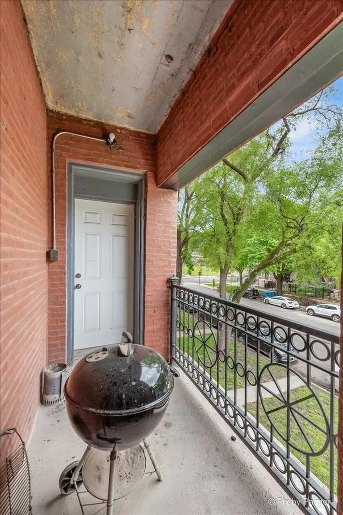 4412 South Prairie Avenue Chicago IL 60653