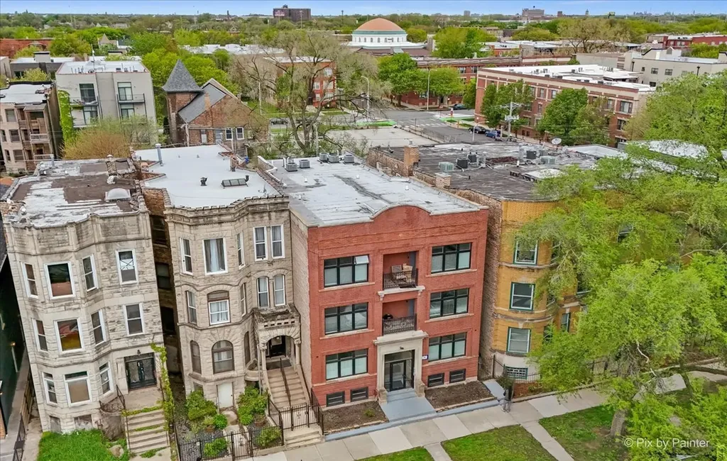 4412 South Prairie Avenue Chicago IL 60653