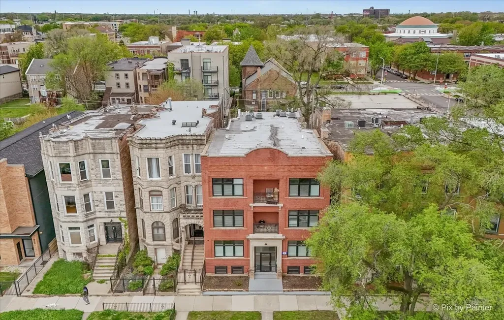 4412 South Prairie Avenue Chicago IL 60653