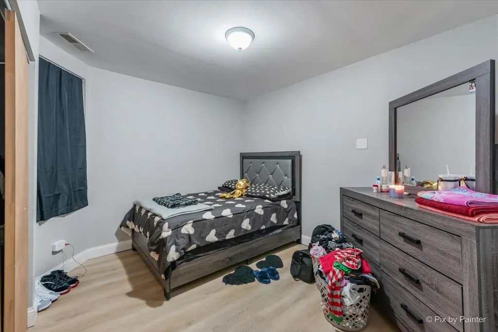 4412 South Prairie Avenue Chicago IL 60653