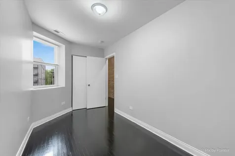 4412 South Prairie Avenue Chicago IL 60653