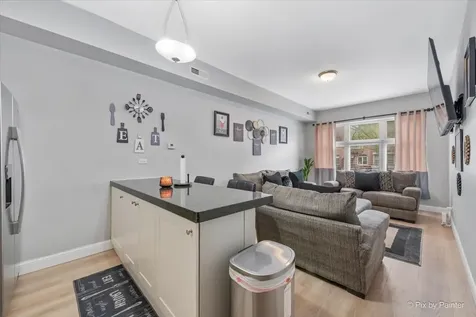 4412 South Prairie Avenue Chicago IL 60653