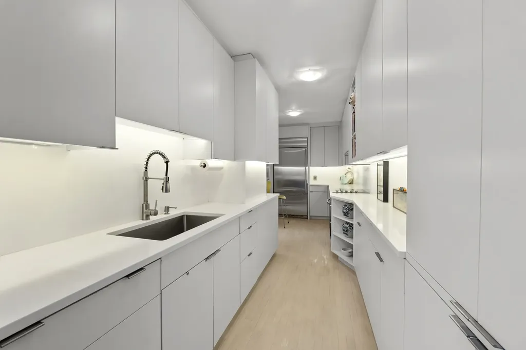 880 North Lake Shore Drive Chicago IL 60611