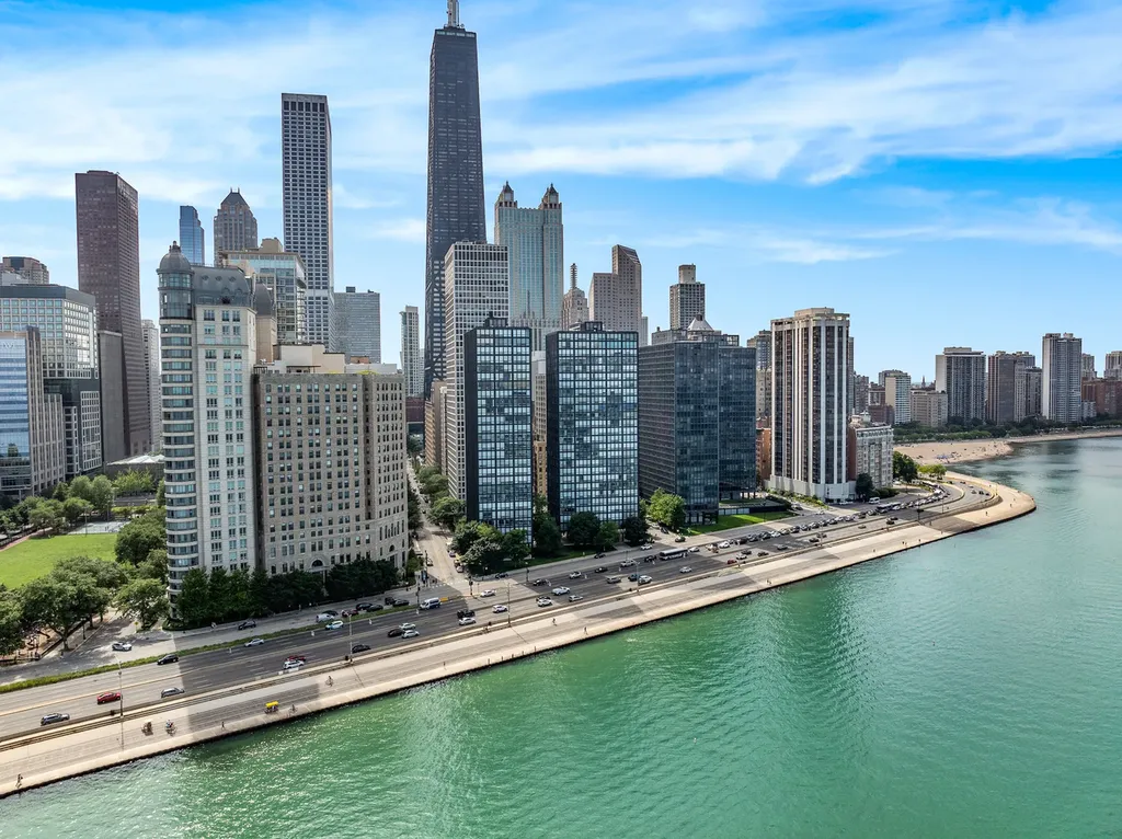 880 North Lake Shore Drive Chicago IL 60611
