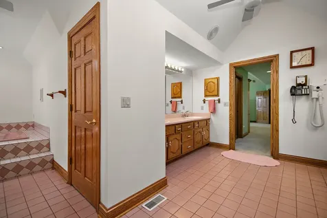 284 Barrington Lane Bourbonnais IL 60914