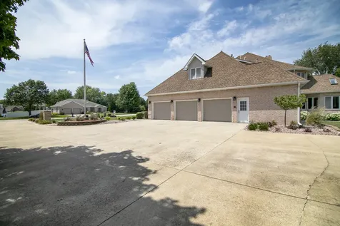 284 Barrington Lane Bourbonnais IL 60914