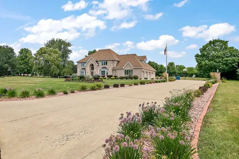 284 Barrington Lane Bourbonnais IL 60914