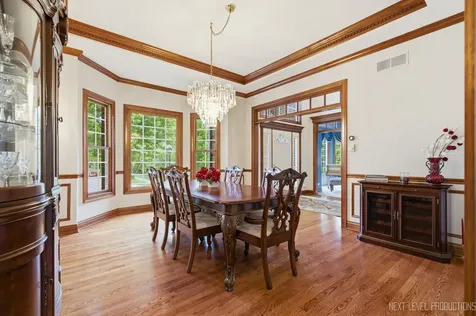908 Knox Lane Batavia IL 60510