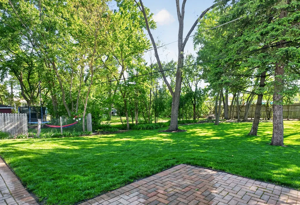 241 South Riverside Drive Villa Park IL 60181